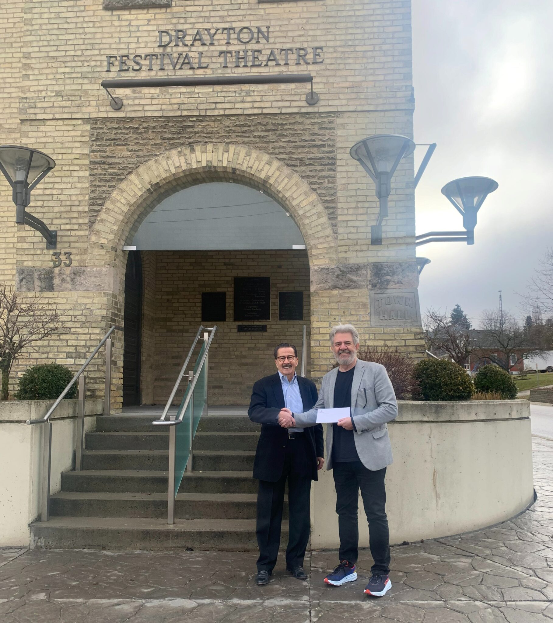 Supporting the Arts With a Donation to Drayton Theatre